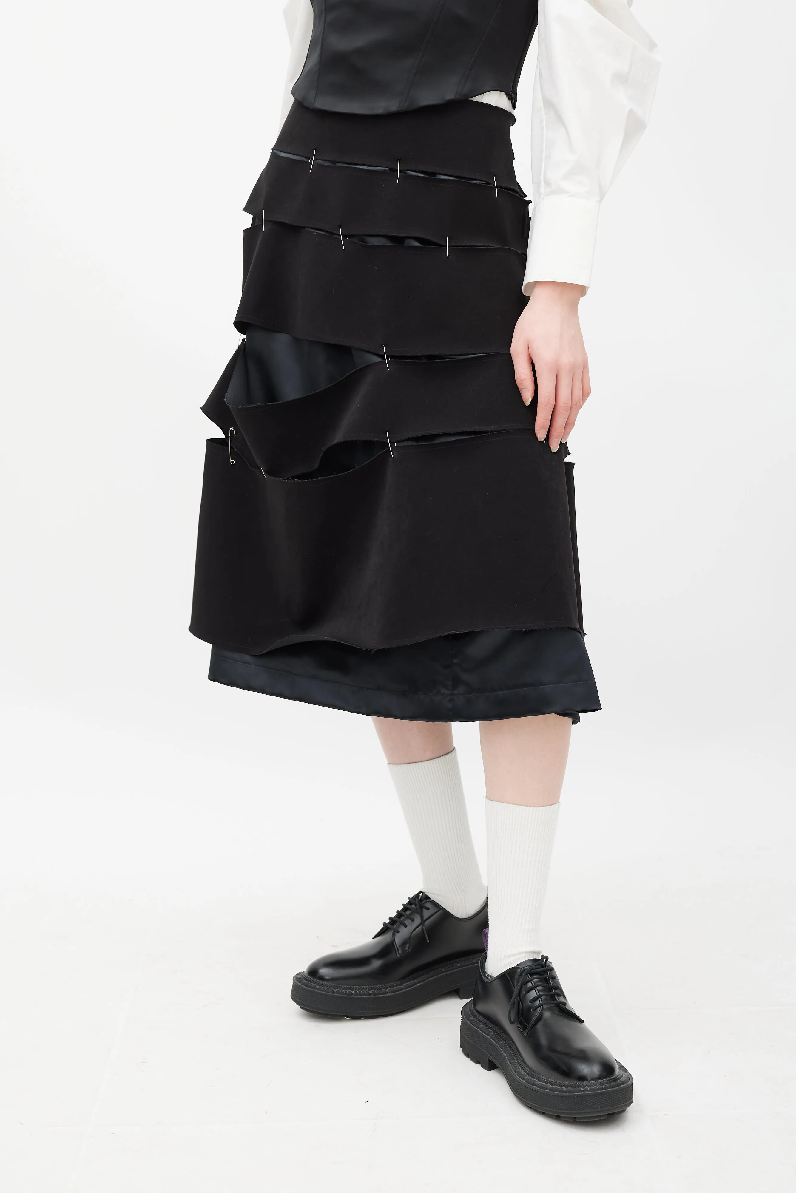 Black Tiered Safety Pin Buckle Skirt