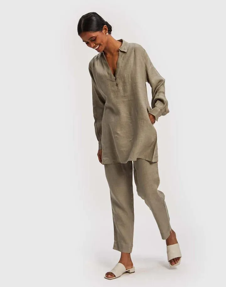 The Goes With Everything Pant in Dark Green